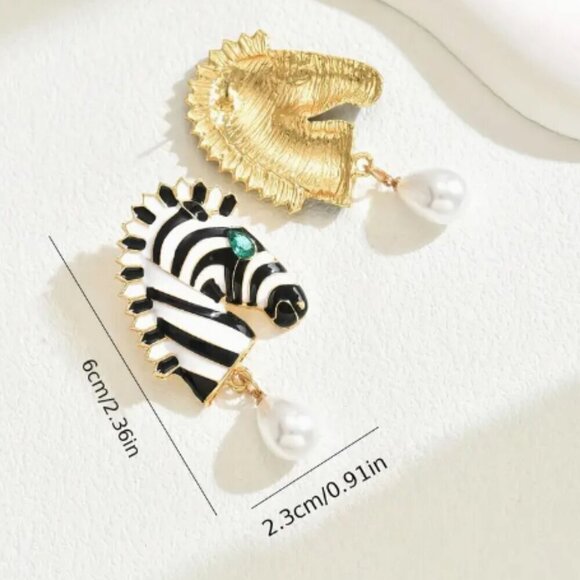 Zebra Statement Earrings - Black and white with a stud style backing - NEW - Picture 4 of 4